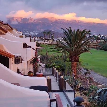 Lovely 2-bed In Amarilla Golf Daire *